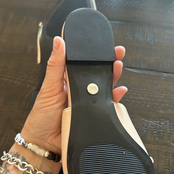 Zara Beige Pointed Flats - Picture 15 of 16